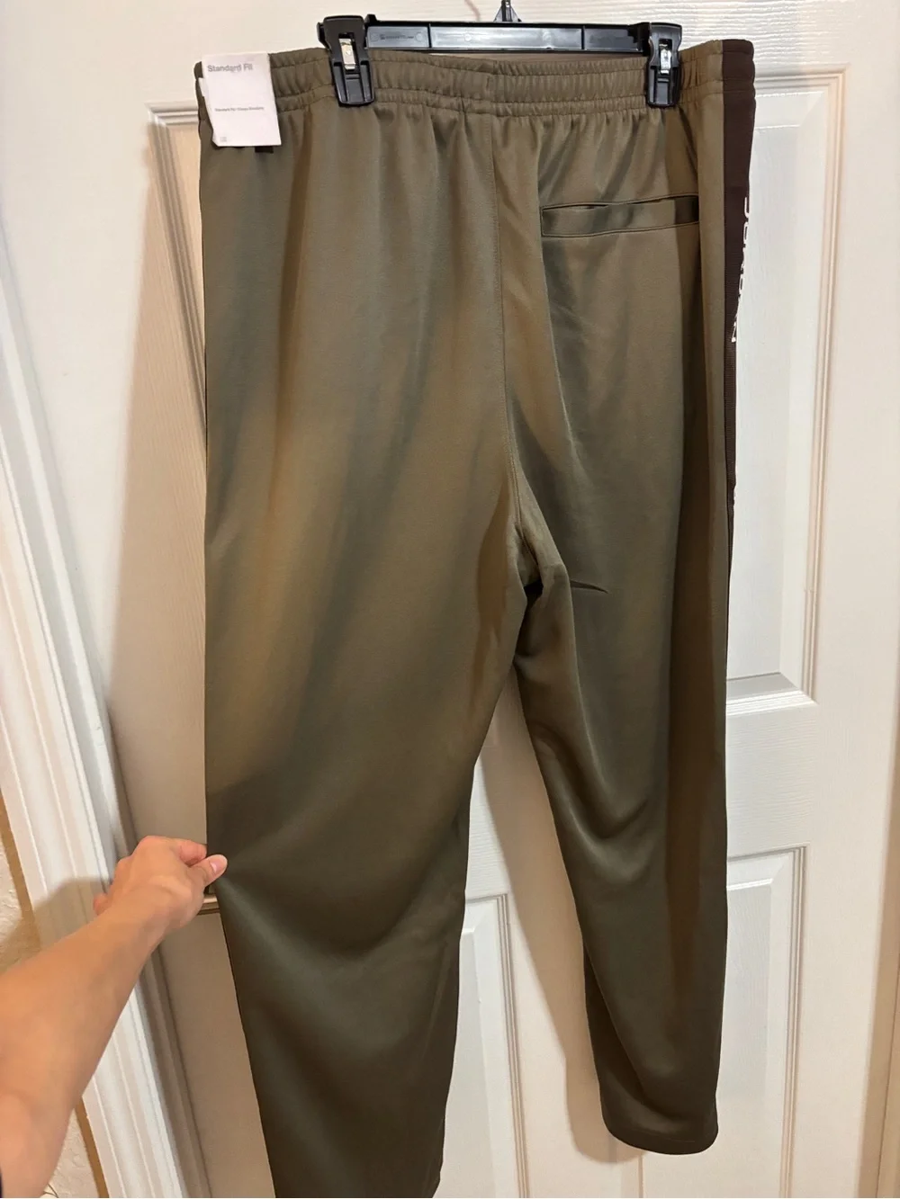 NWT XXL Jordan Men's Standard Fit Olive Green Track Pants with Side Stripe